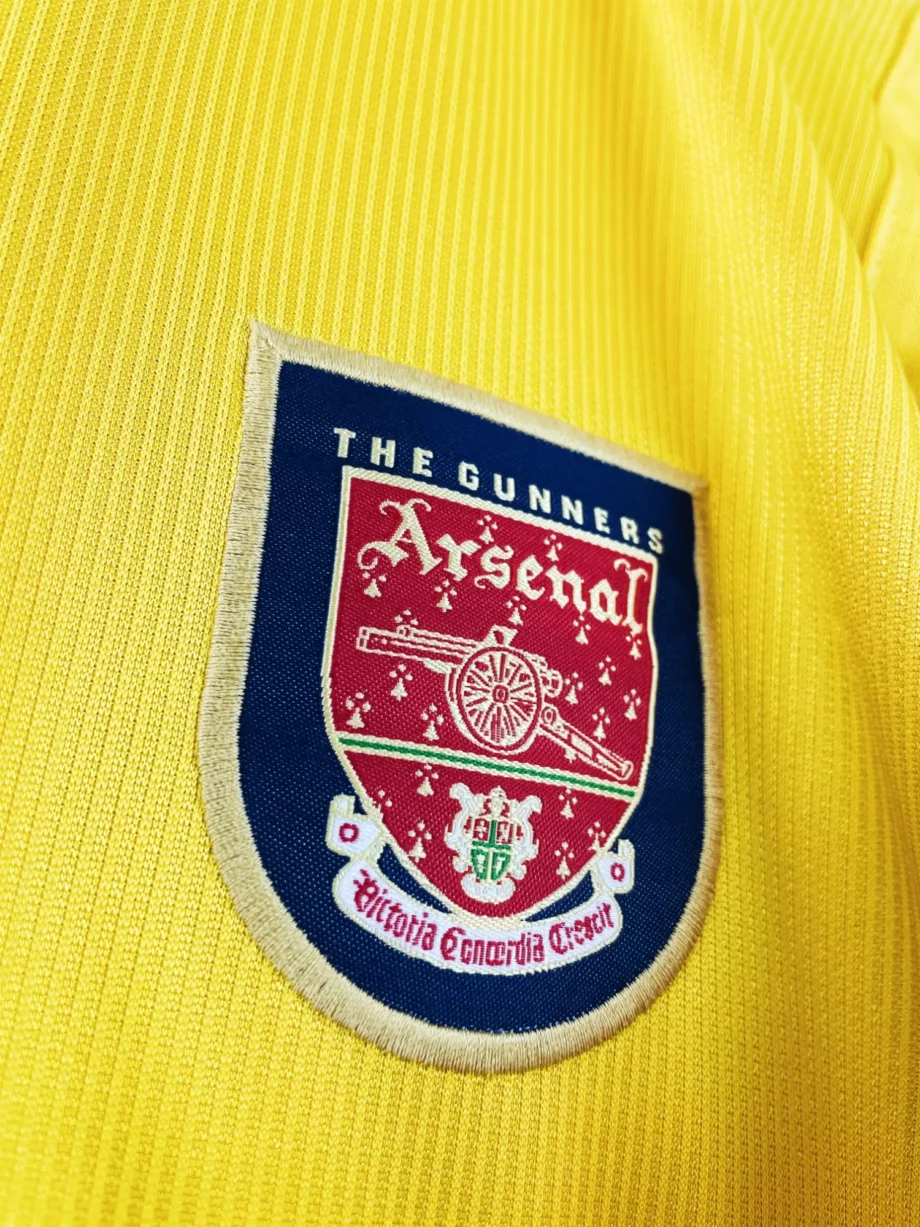 maillot vintage extérieur Arsenal 1999/2000 floqué Henry #14