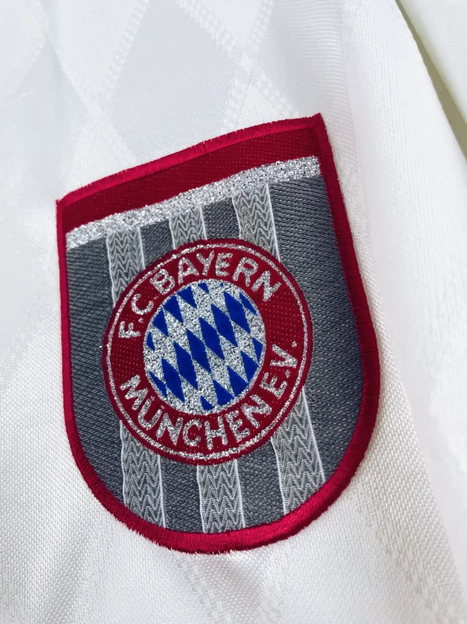 maillot vintage extérieur Bayern Munich 1996/1998