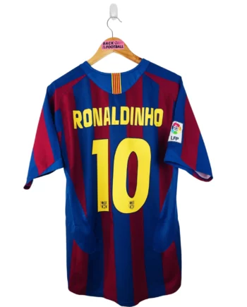 maillot vintage domicile Barcelone 2005/2006 floqué Ronaldinho #10