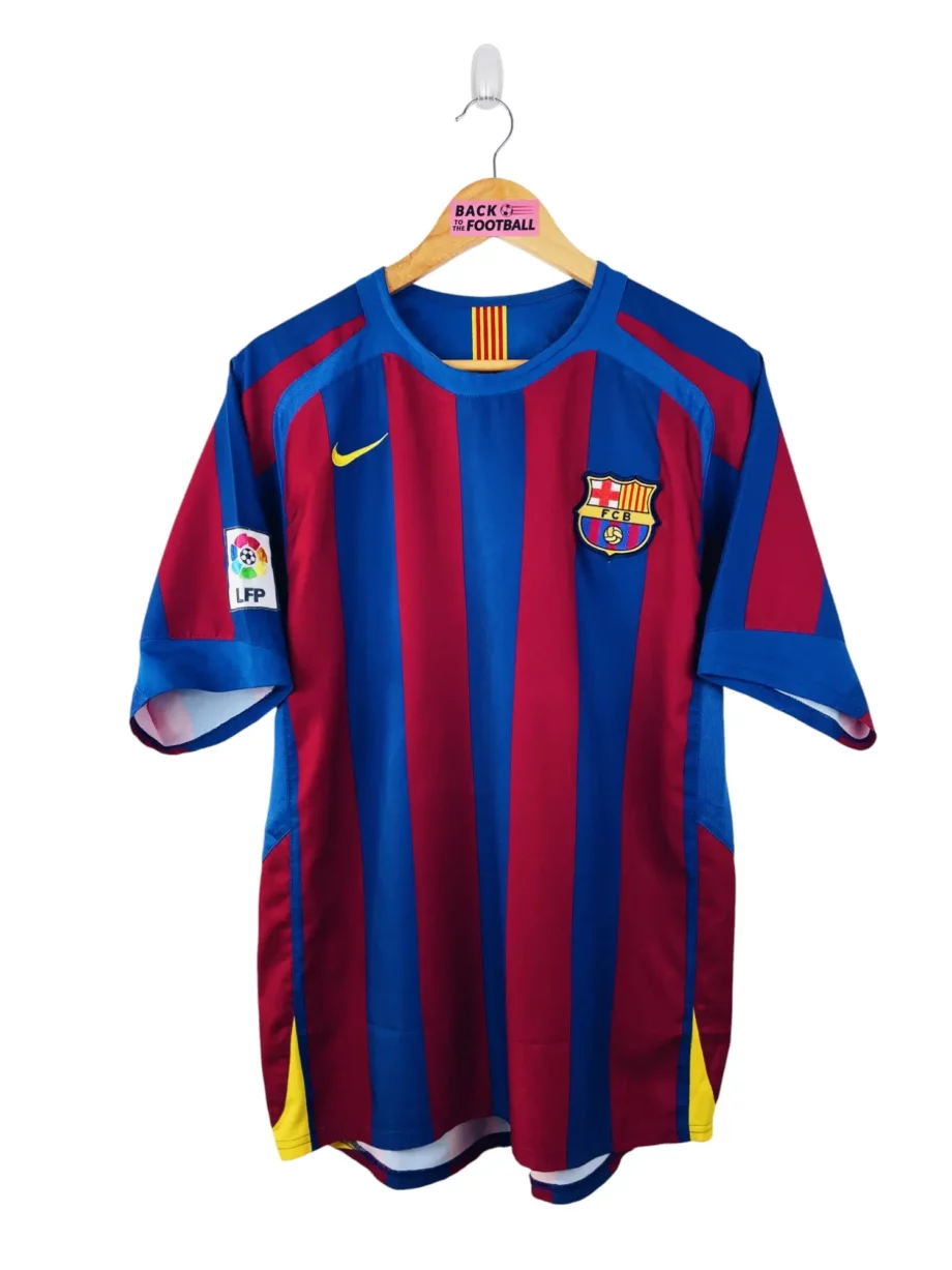 maillot vintage domicile Barcelone 2005/2006 floqué Ronaldinho #10