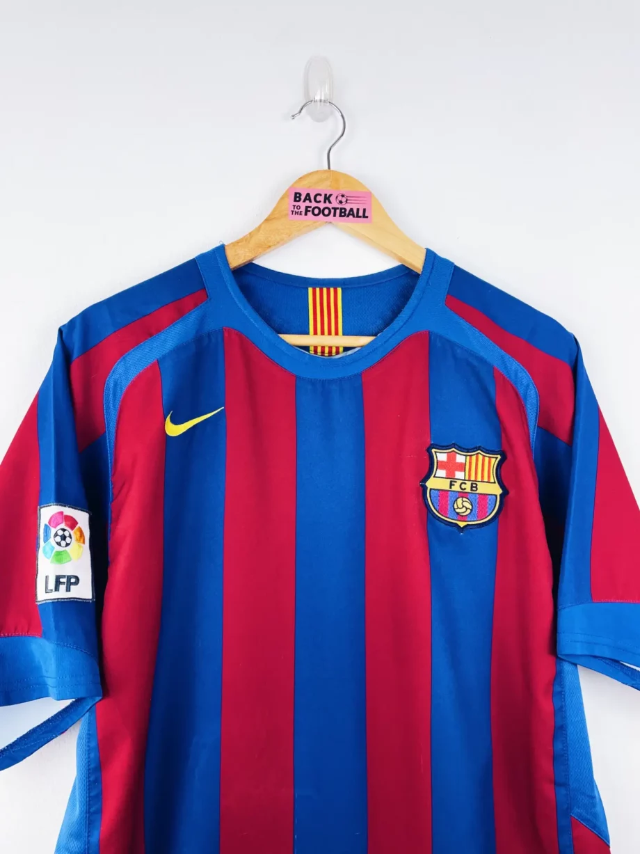 maillot vintage domicile Barcelone 2005/2006 floqué Ronaldinho #10