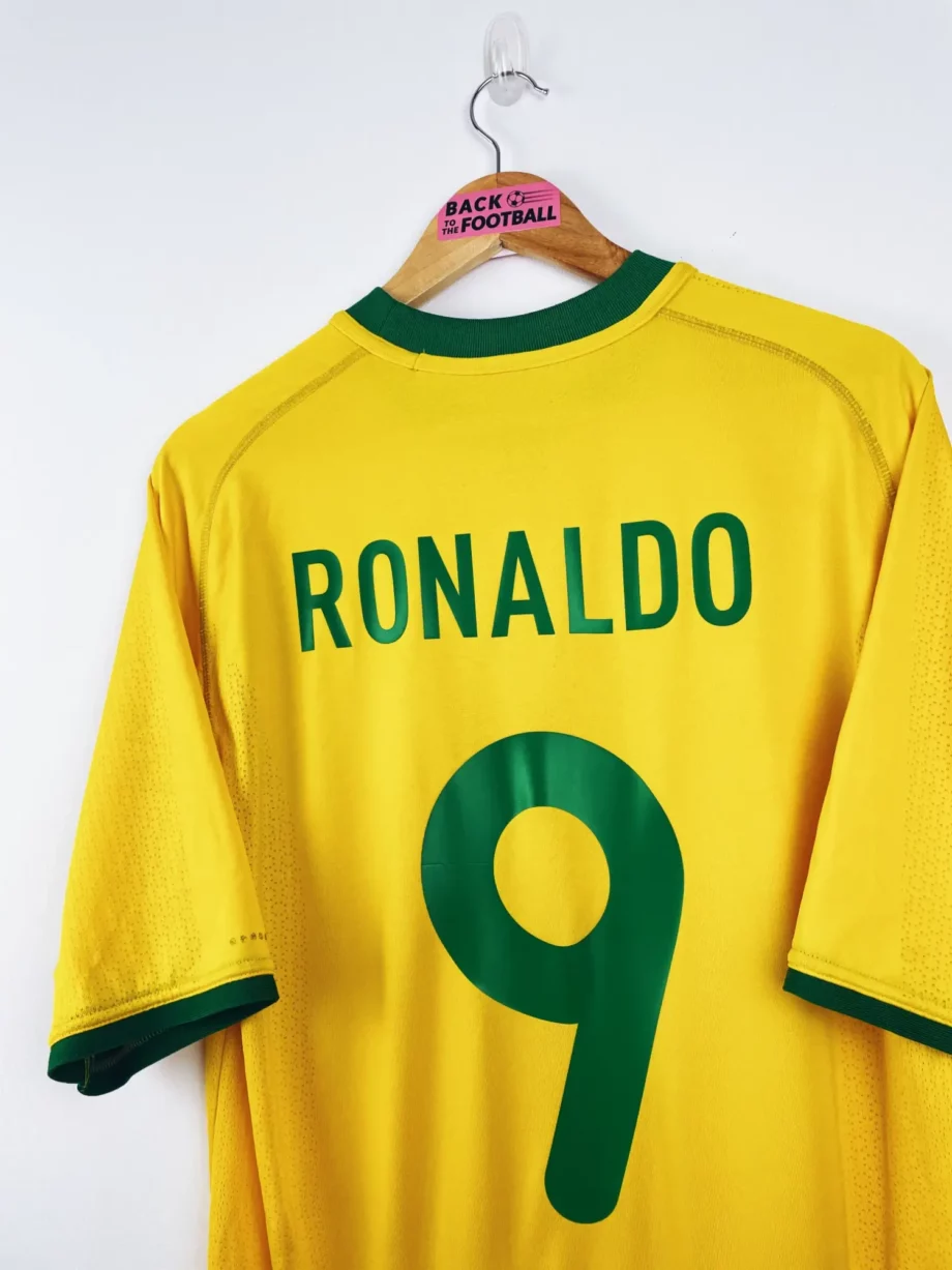 maillot vintage domicile Brésil 2000 floqué Ronaldo #9