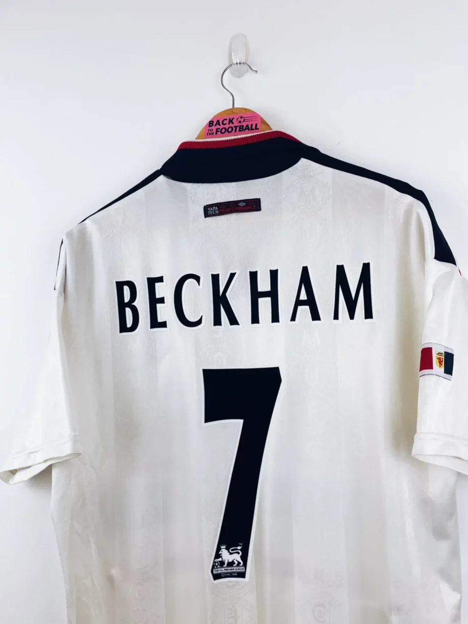 maillot vintage extérieur Manchester United 1997/1999 floqué Beckham #7
