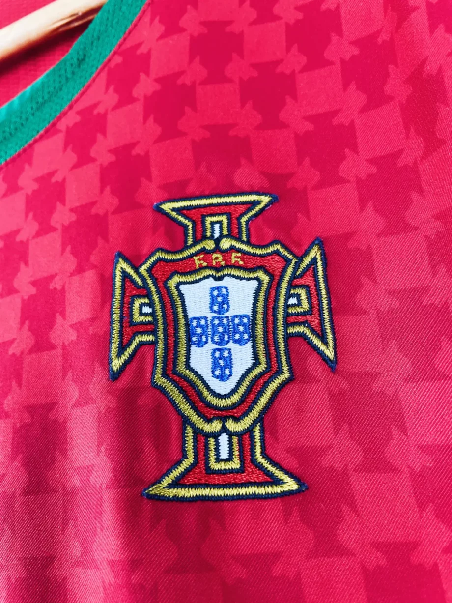maillot vintage domicile Portugal 2004 floqué C. Ronaldo #17