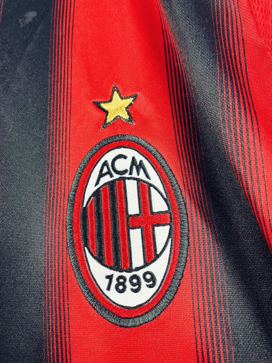maillot vintage domicile AC Milan 2004/2005 floqué Crespo #11