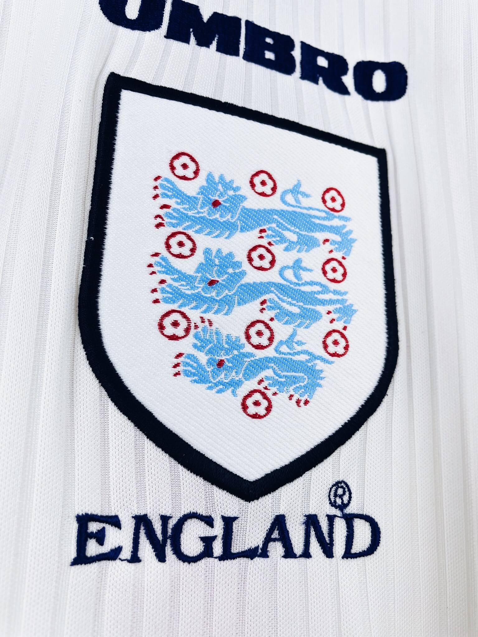 maillot vintage domicile Angleterre 1998 floqué Beckham #7