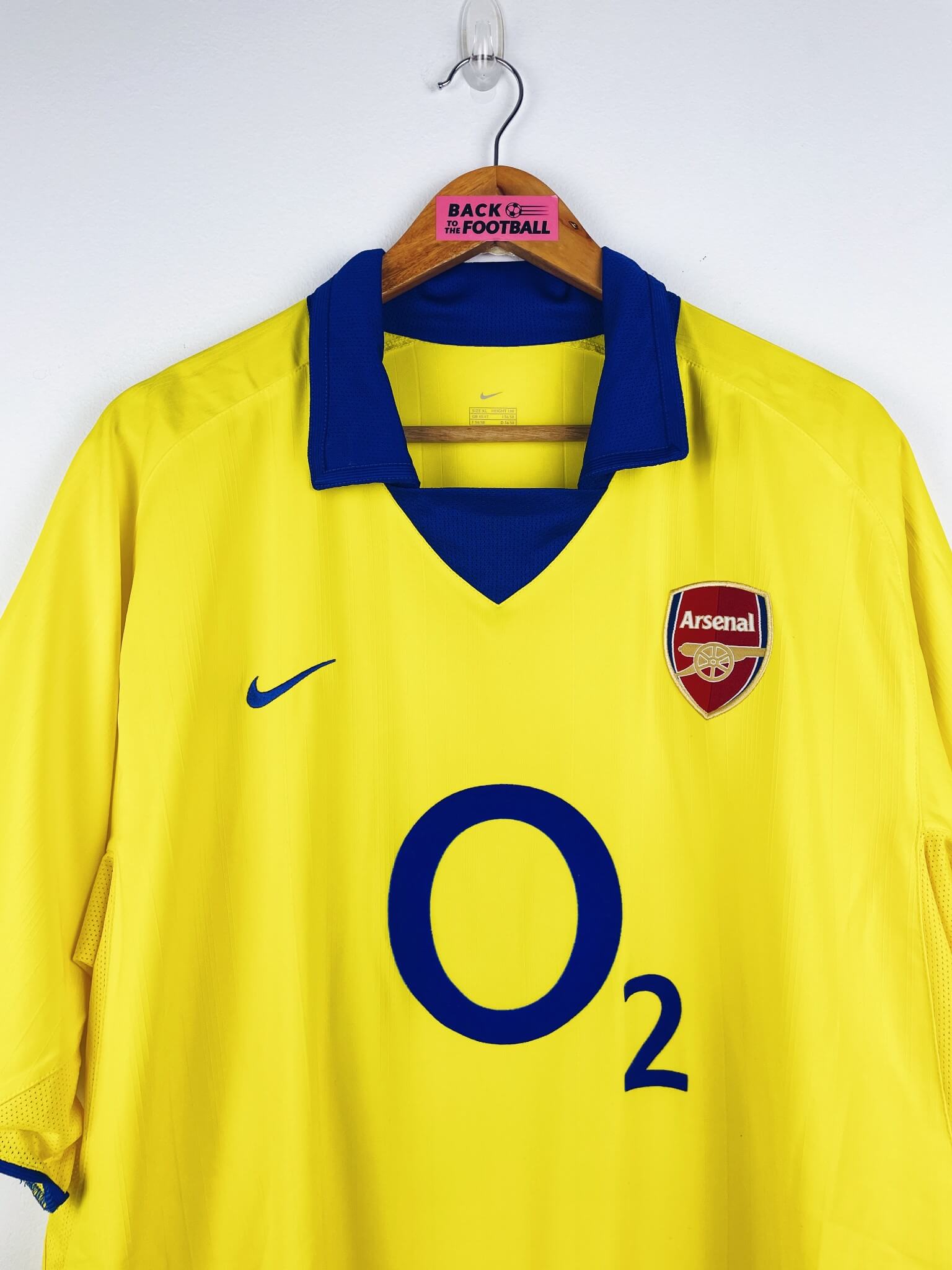 maillot vintage extérieur Arsenal 2003/2004 floqué Bergkamp #10