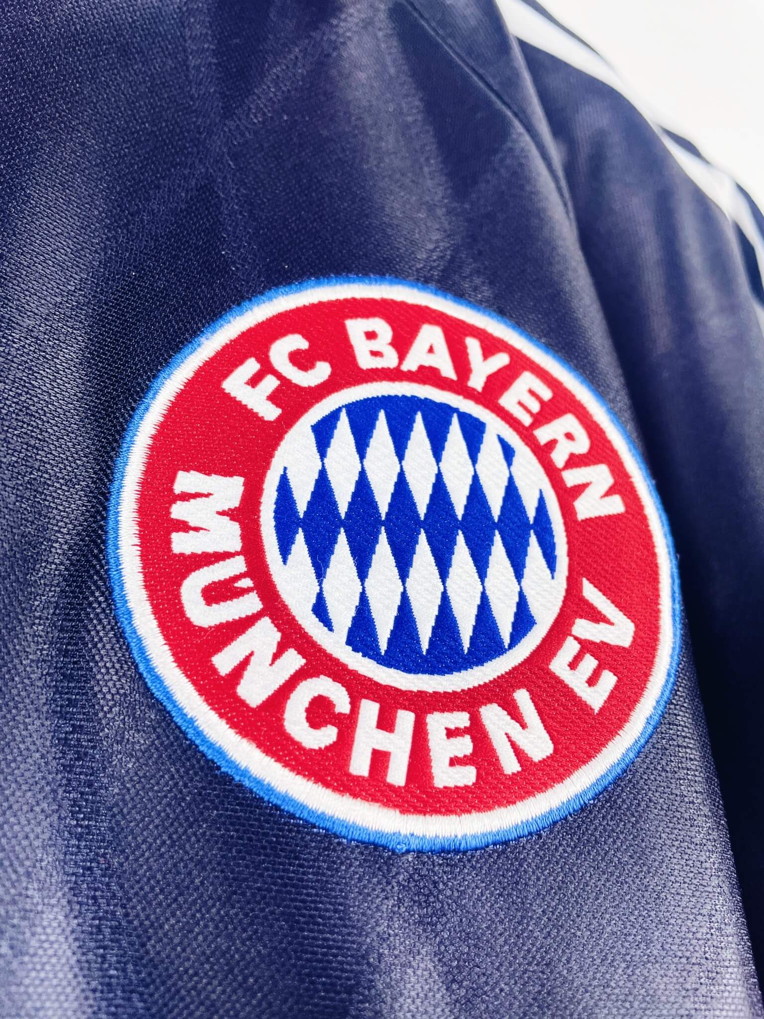 maillot vintage domicile Bayern Munich 1997/1999 floqué Jancker #19