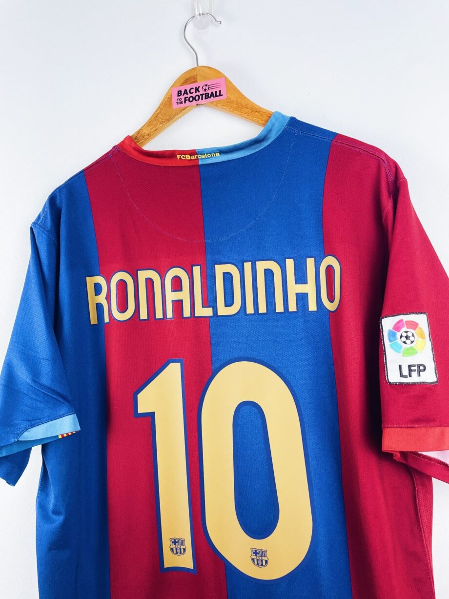 maillot vintage domicile Barcelone 2006/2007 floqué Ronaldinho #10