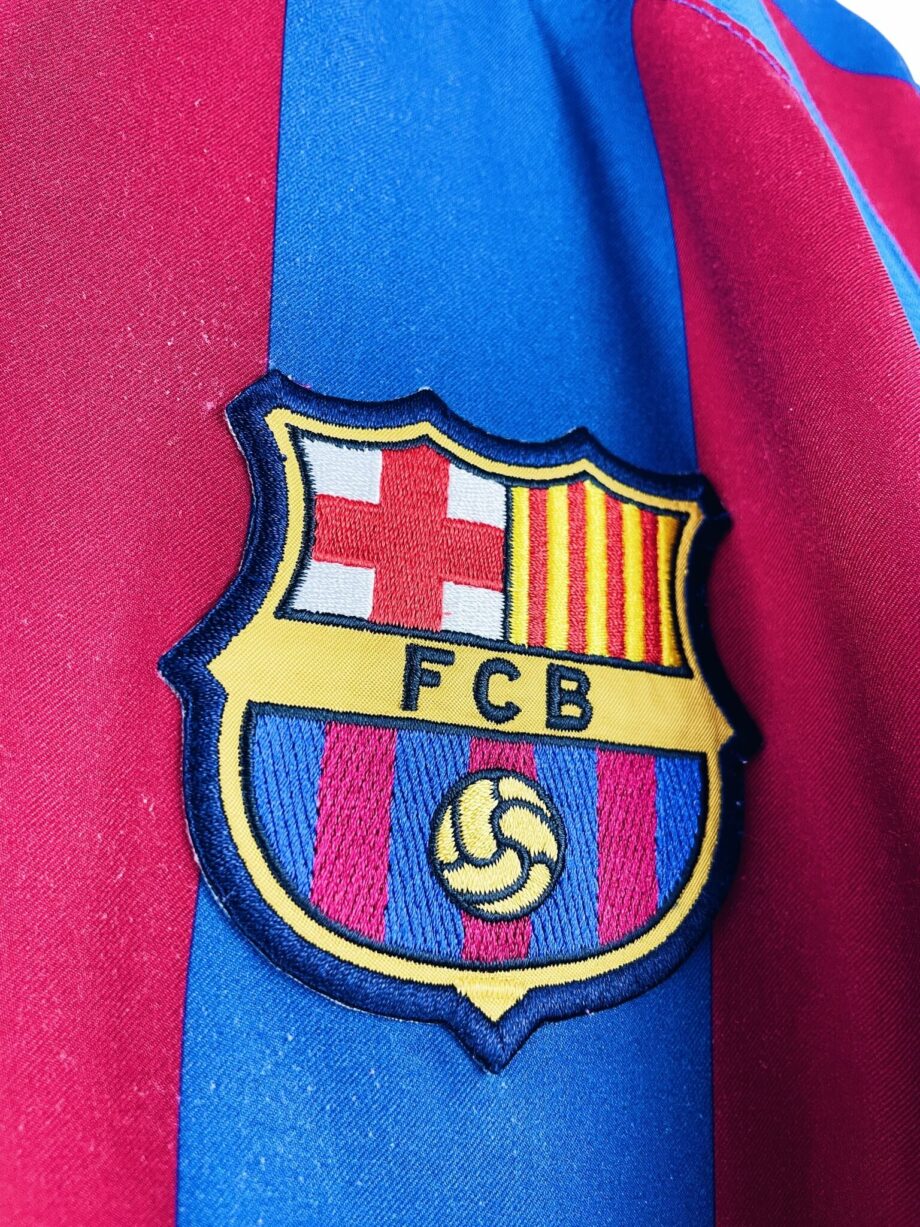 maillot vintage domicile Barcelone 2005/2006 floqué Ronaldinho #10