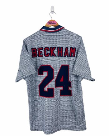 maillot vintage extérieur Manchester United 1995/1996 floqué Beckham #24
