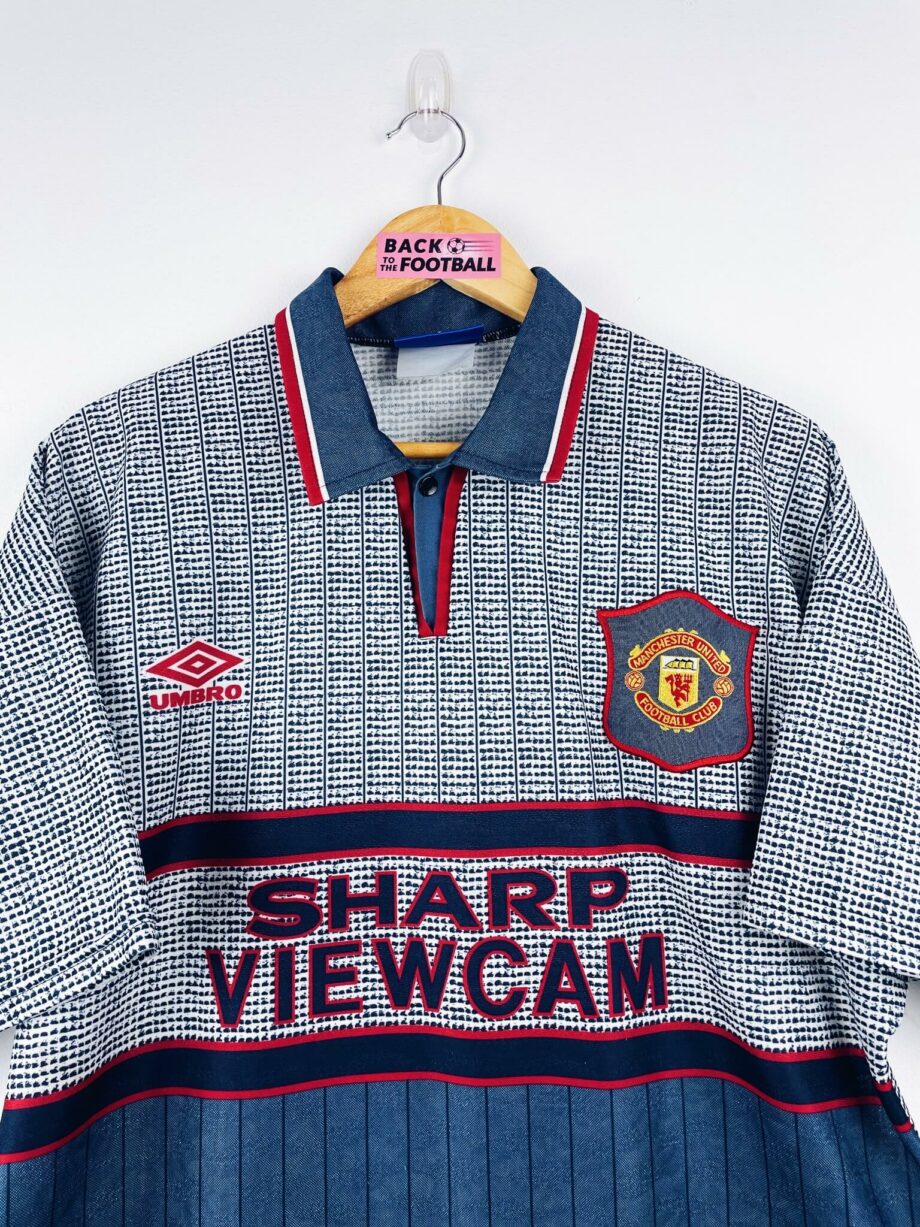 maillot vintage extérieur Manchester United 1995/1996 floqué Beckham #24