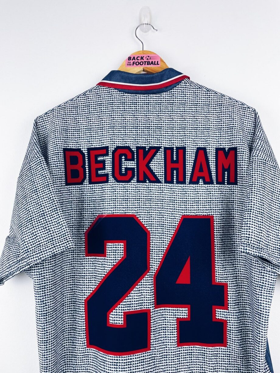 maillot vintage extérieur Manchester United 1995/1996 floqué Beckham #24