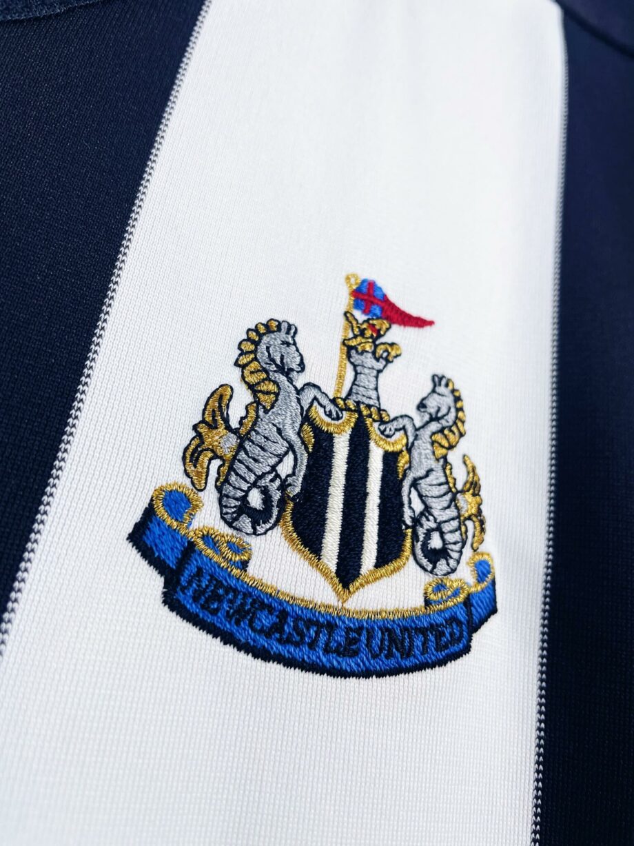 maillot vintage domicile Newcastle 2001/2002 porté (match worn) ou préparé (match issue) pour Robert #32