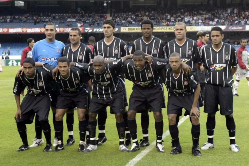 maillot vintage extérieur Corinthians 2004