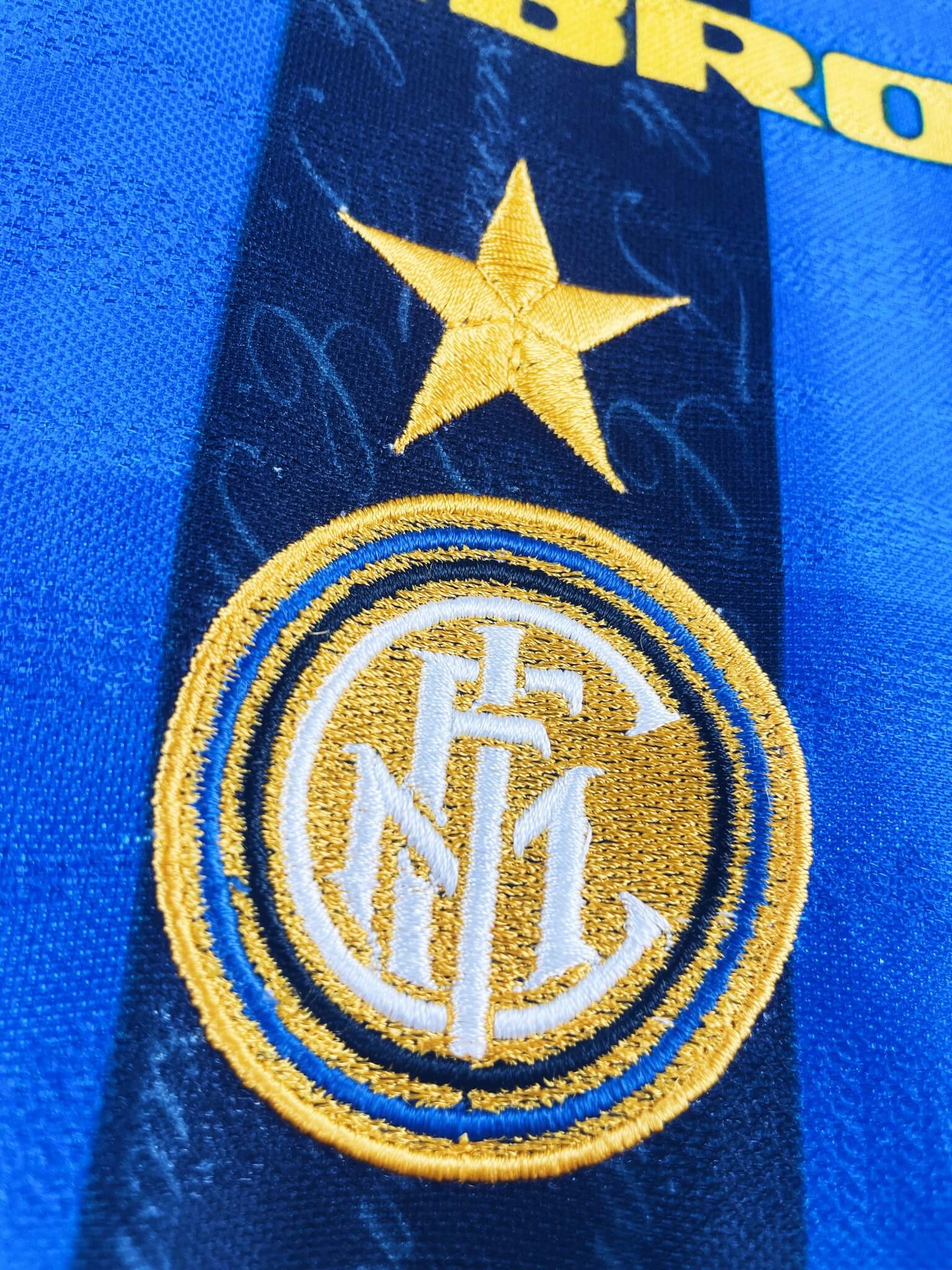 maillot vintage domicile Inter Milan 1996/1997 floqué Djorkaeff #6