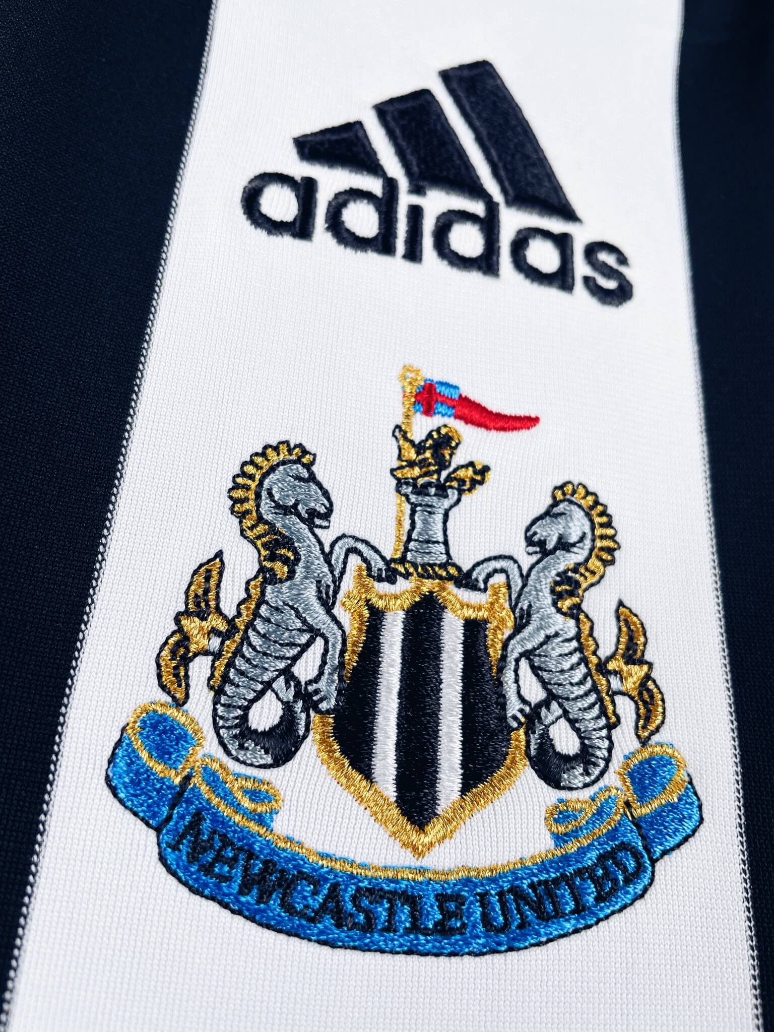 maillot vintage domicile Newcastle 2007/2009 floqué Barton #7