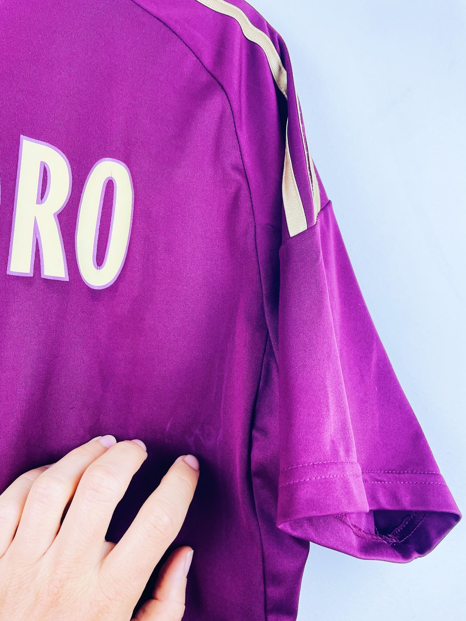 maillot vintage extérieur OL 2010/2011 floqué Lisandro #9