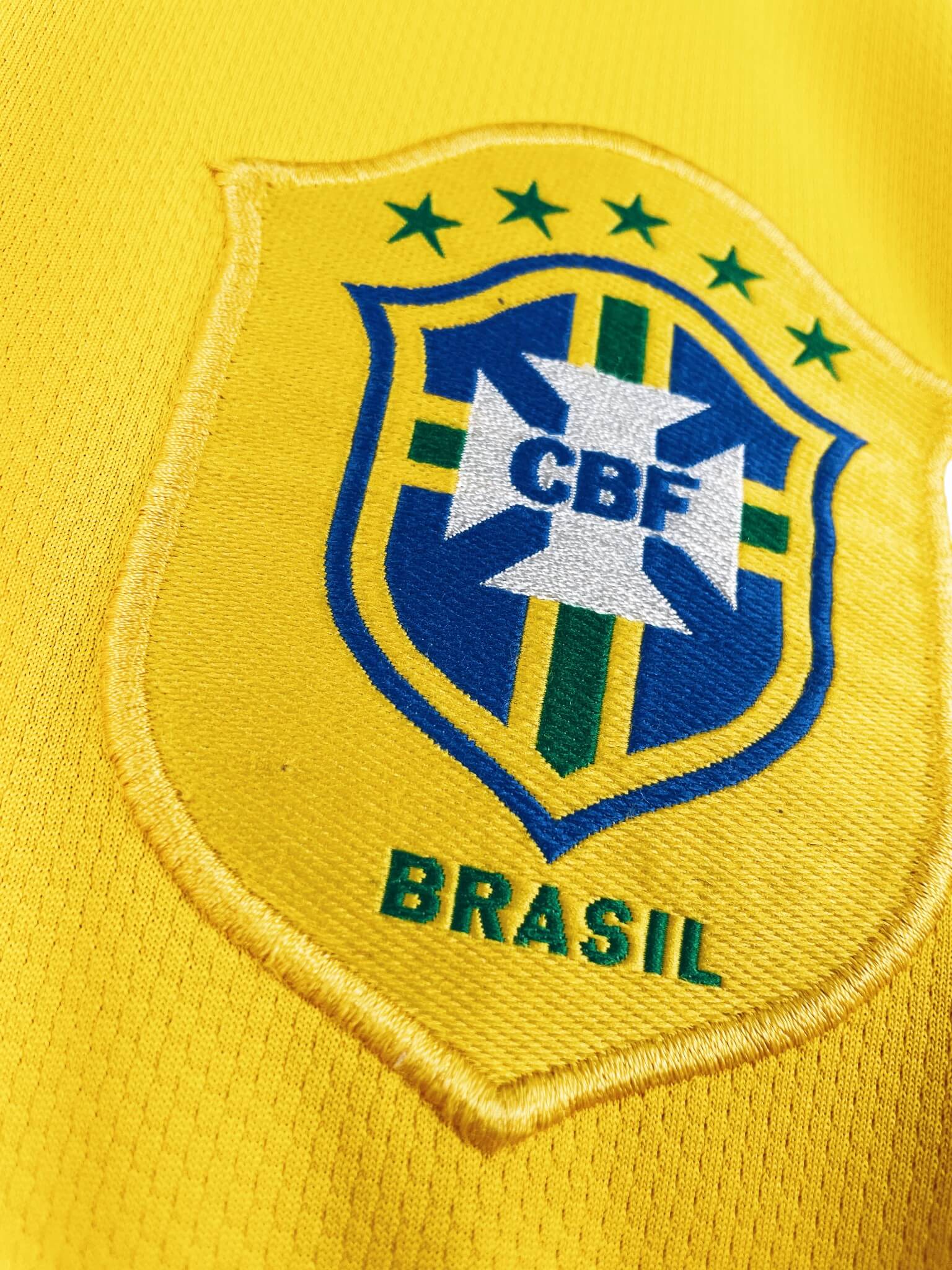 maillot vintage domicile Brésil 2006 floqué Ronaldinho #10