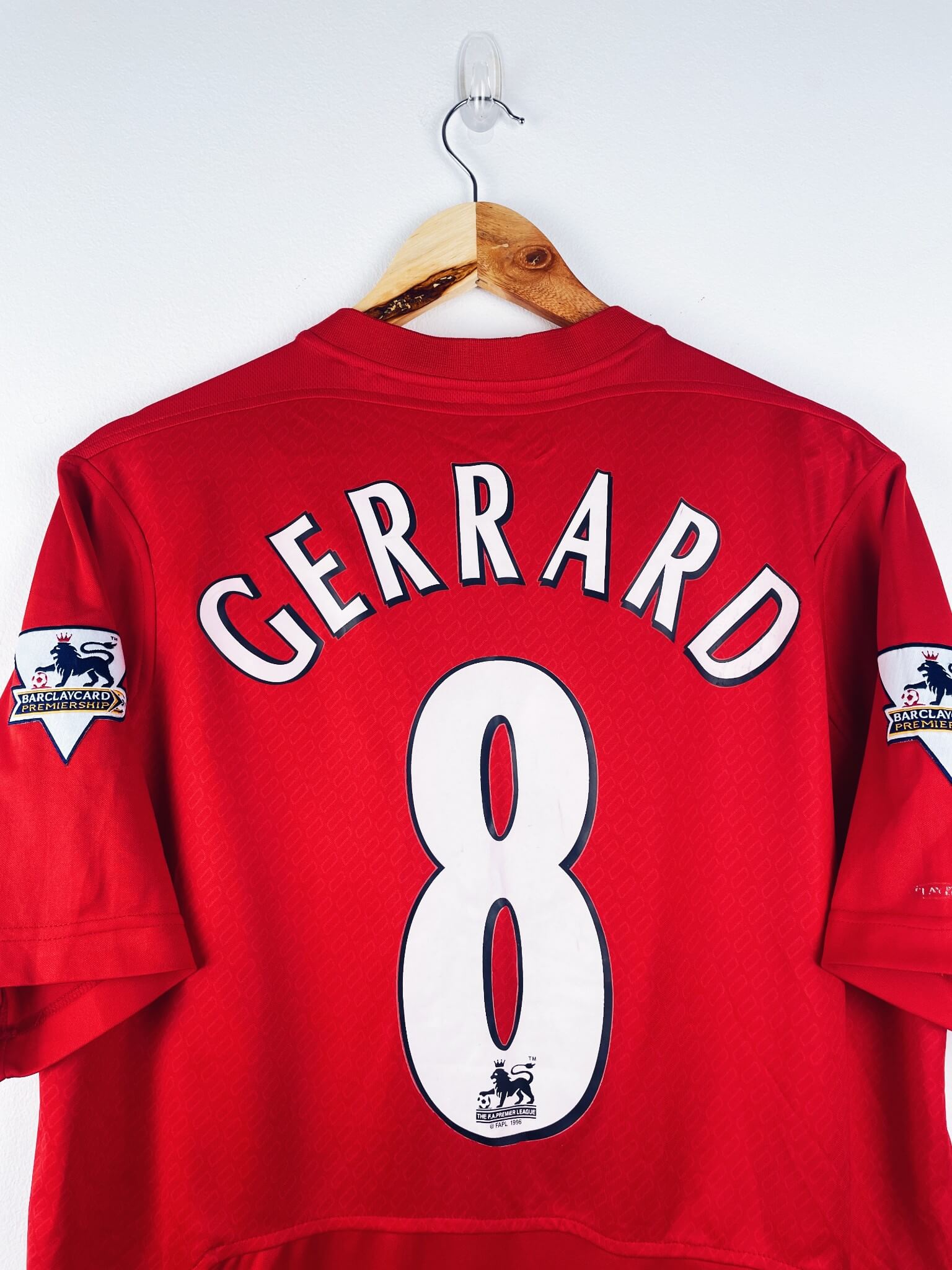 maillot vintage domicile Liverpool 2004/2005 floqué Gerrard #8