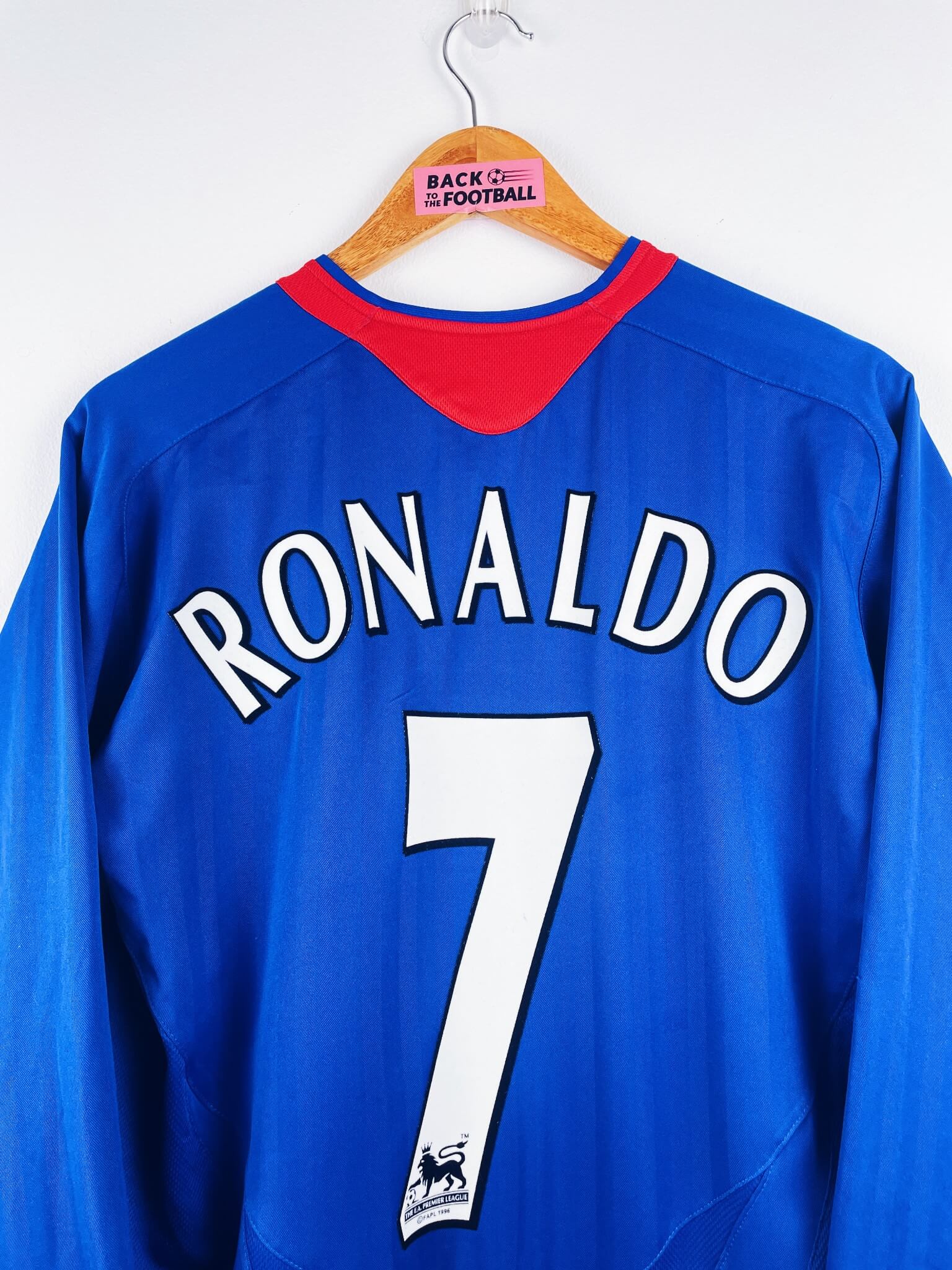 maillot vintage extérieur Manchester United 2005/2006 manches longues floqué Ronaldo #7