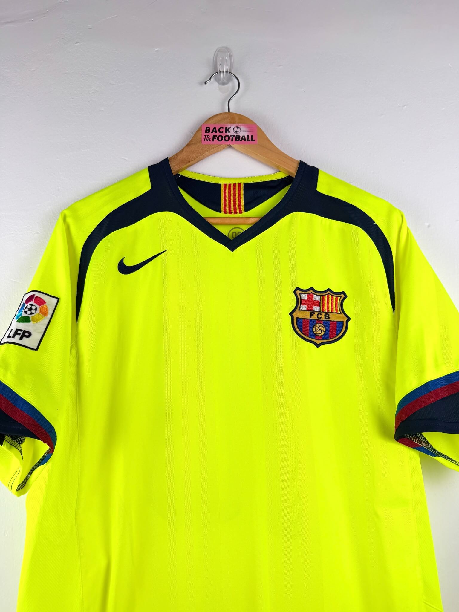 maillot vintage extérieur Barcelone 2005/2006 floqué Ronaldinho #10