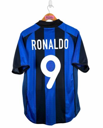 maillot vintage domicile Inter 2001/2002 floqué Ronaldo #9