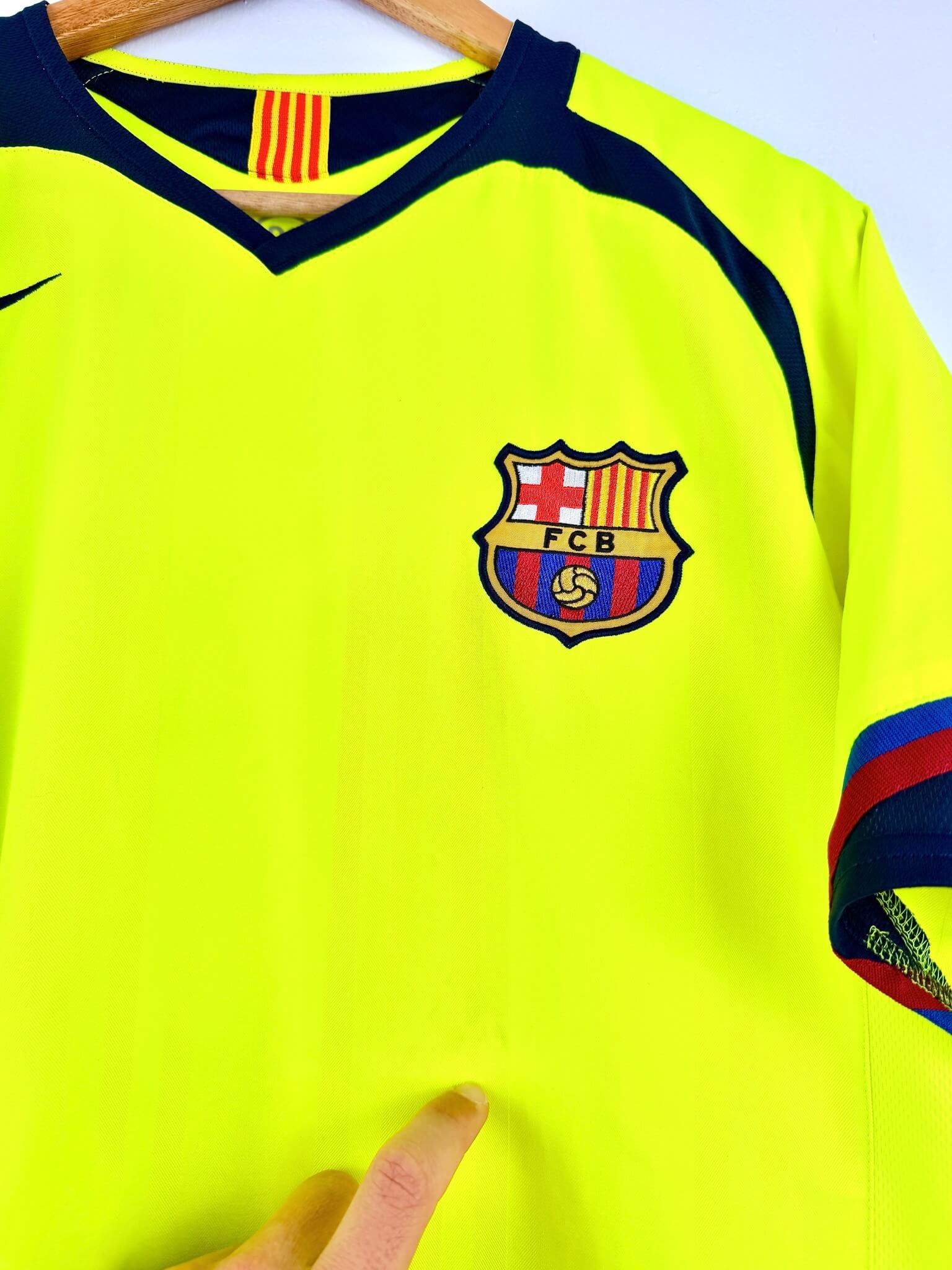 maillot vintage extérieur Barcelone 2005/2006 floqué Messi #30
