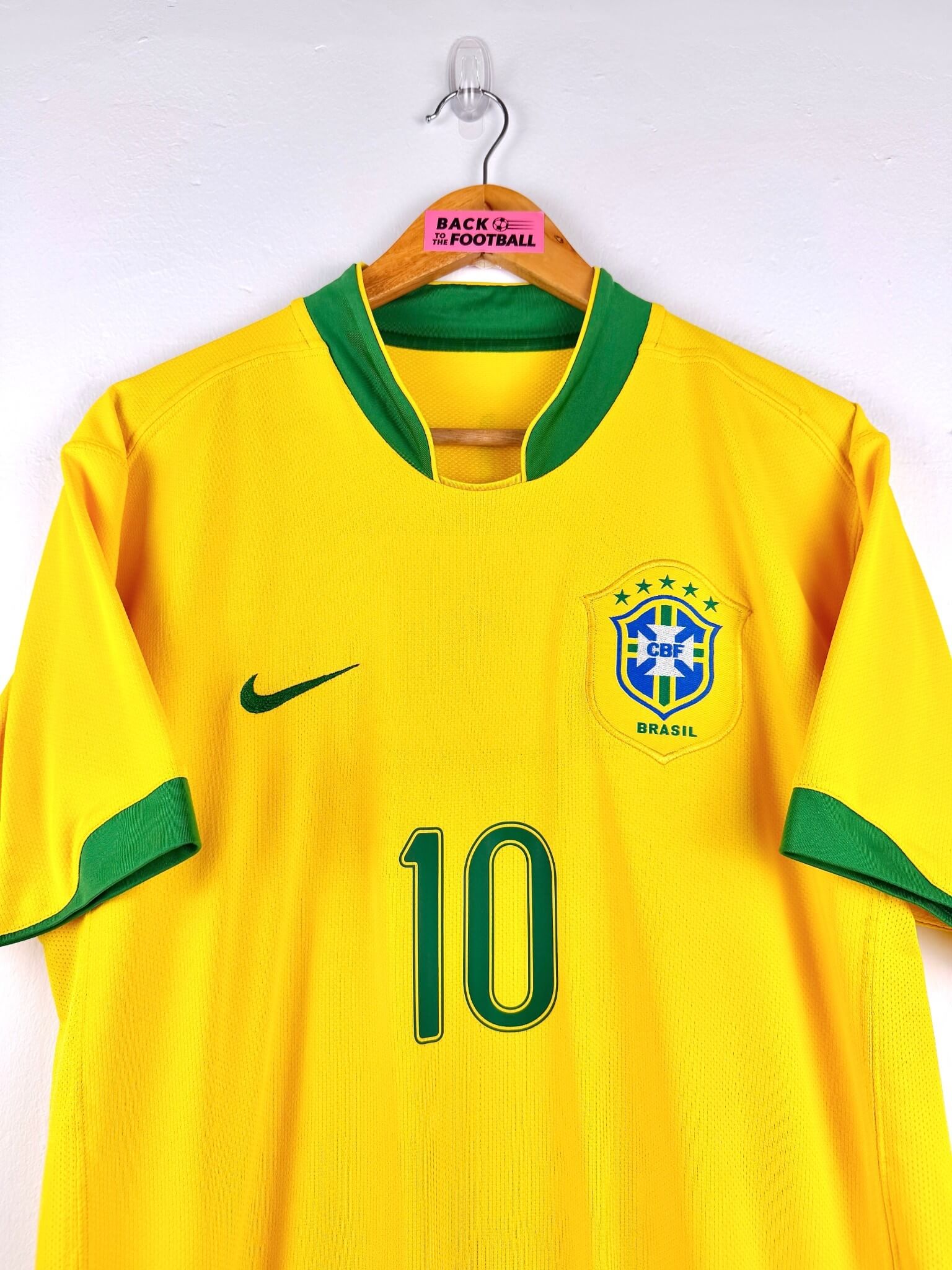 maillot vintage domicile Brésil 2006 floqué Ronaldinho #10