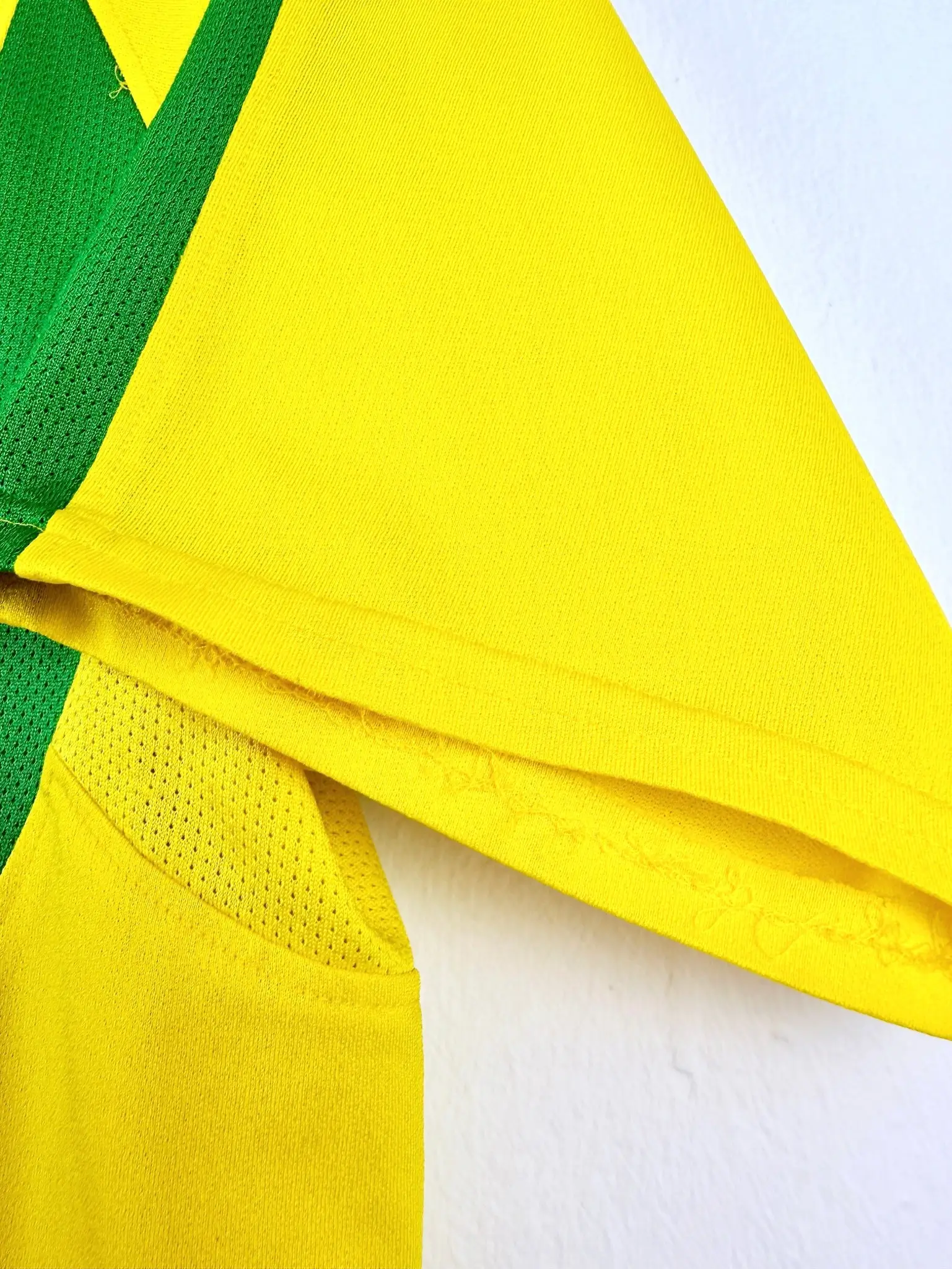 maillot vintage domicile Brésil 2002 floqué Ronaldo #9