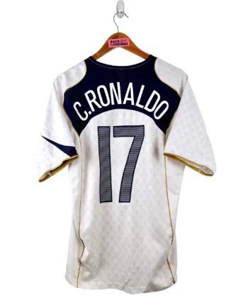 maillot vintage extérieur Portugal 2004 floqué C. Ronaldo #17